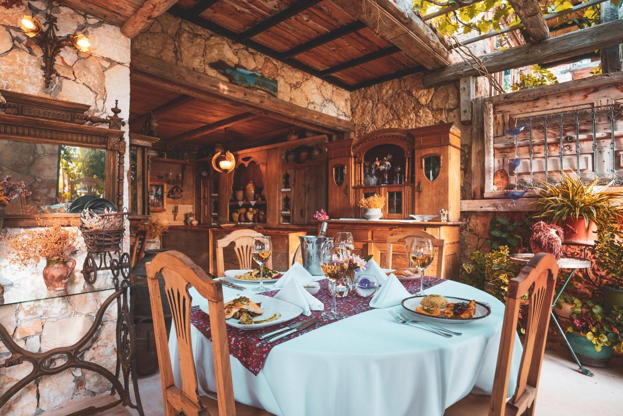 Fidanka Hotel Калкан Екстериор снимка
